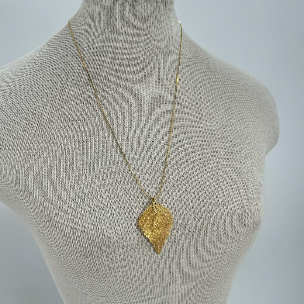 Vintage Gold plated Leaf necklace
